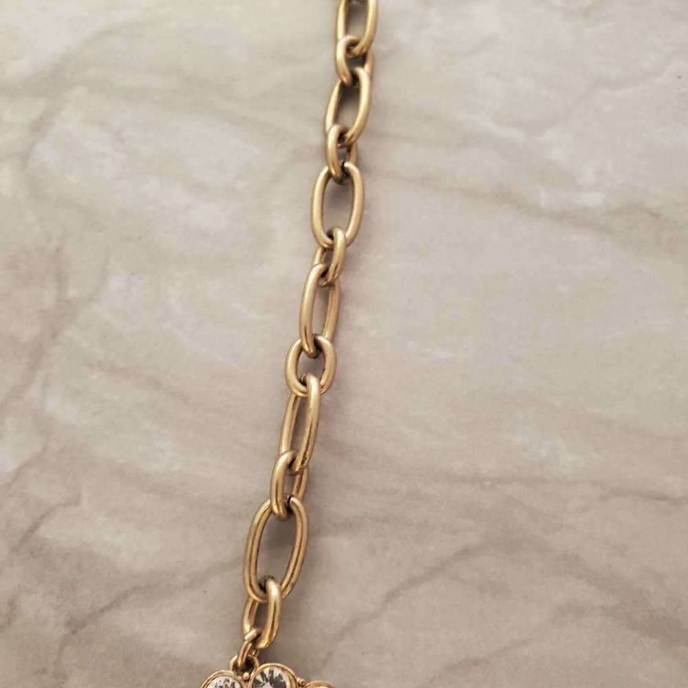 ✨ J.Crew Classic Rhinestones Pave Crystal Medallion Statement Necklace ✨ - Picture 5 of 16